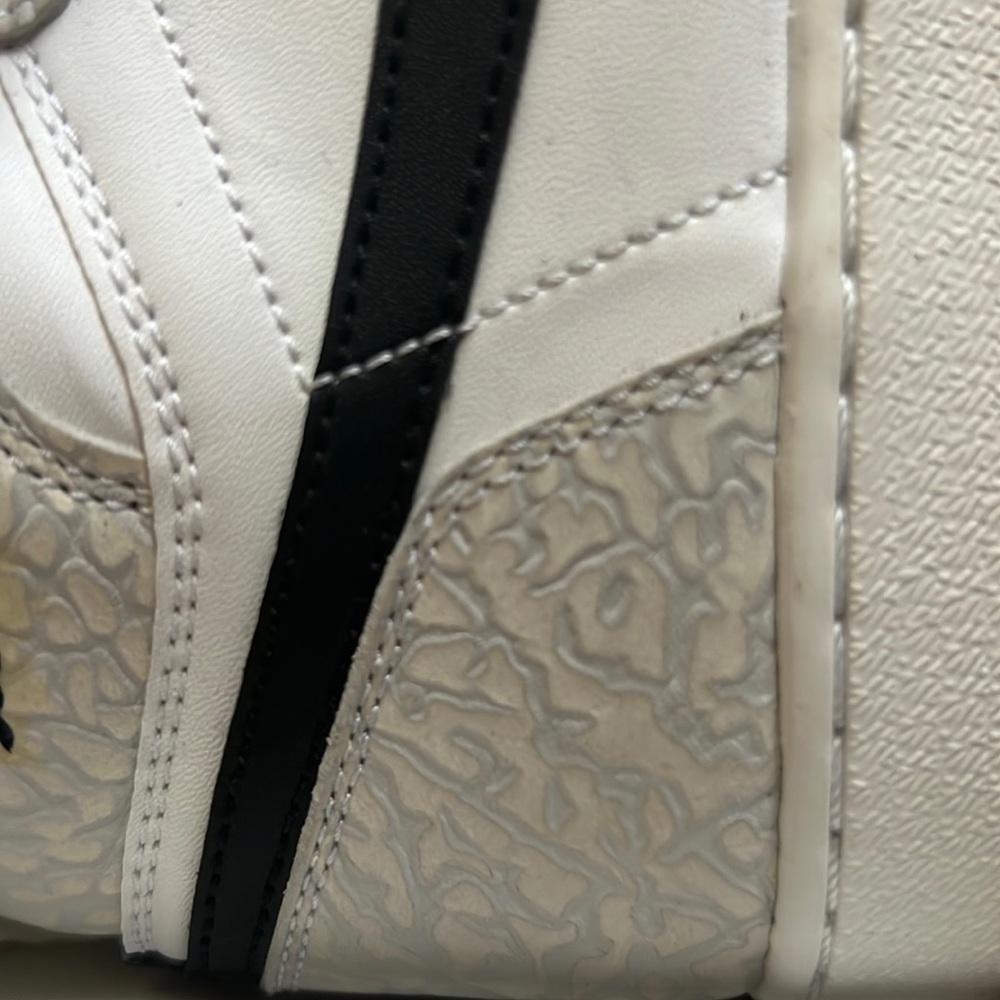 Air Jordan 1 Retro